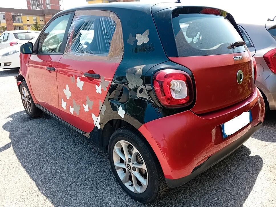 Smart ForFour 70 1.0 Youngster