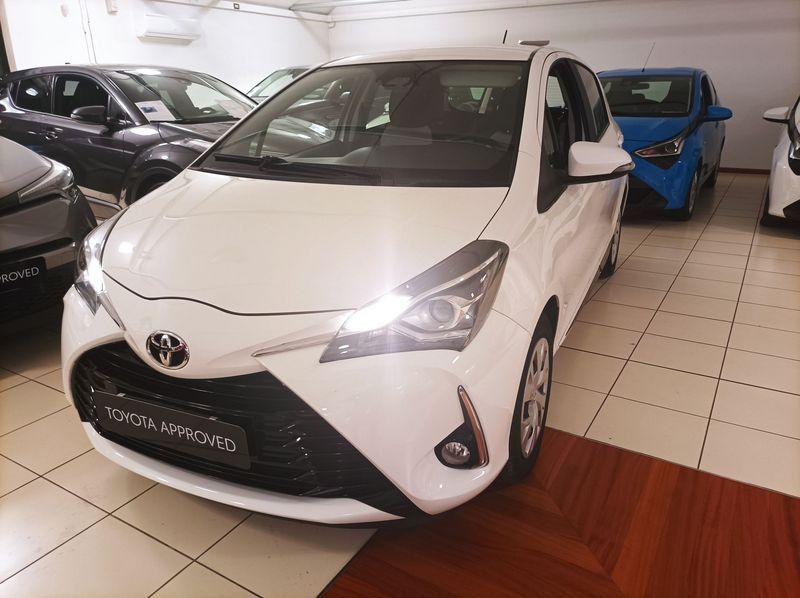 Toyota Yaris 1.5 Hybrid 5 porte Active