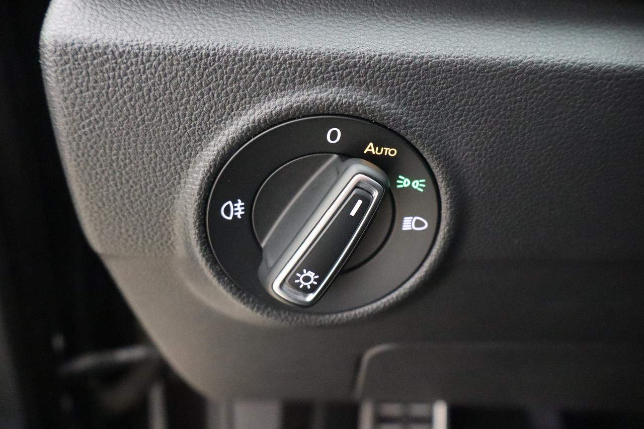 VOLKSWAGEN T-ROC 1.0 TSI 110 CV R-LINE - CONDIZIONI ECCELLENTI