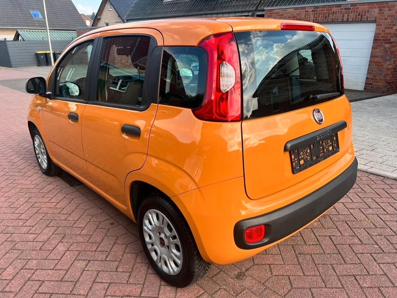 Fiat Panda 1.2 Lounge VARI COLORI