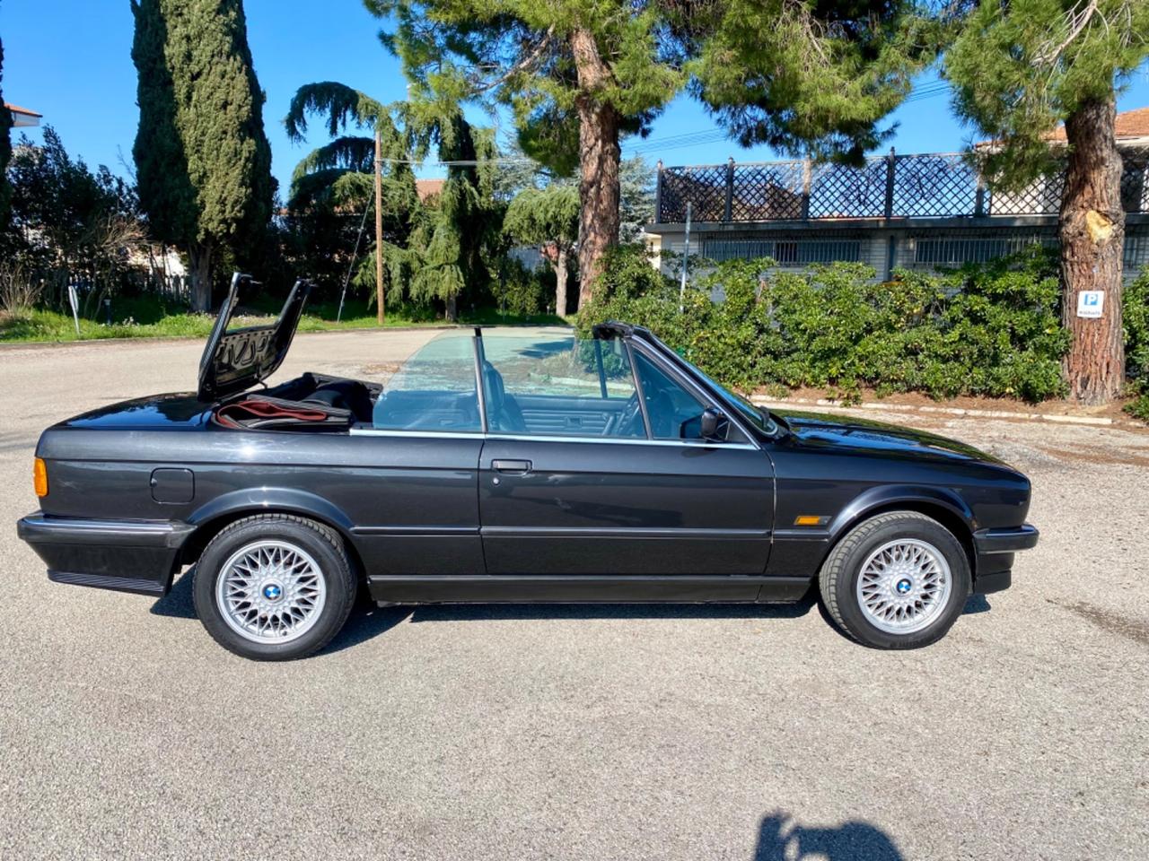 Bmw 320 BMW E30 320 I CABRIO