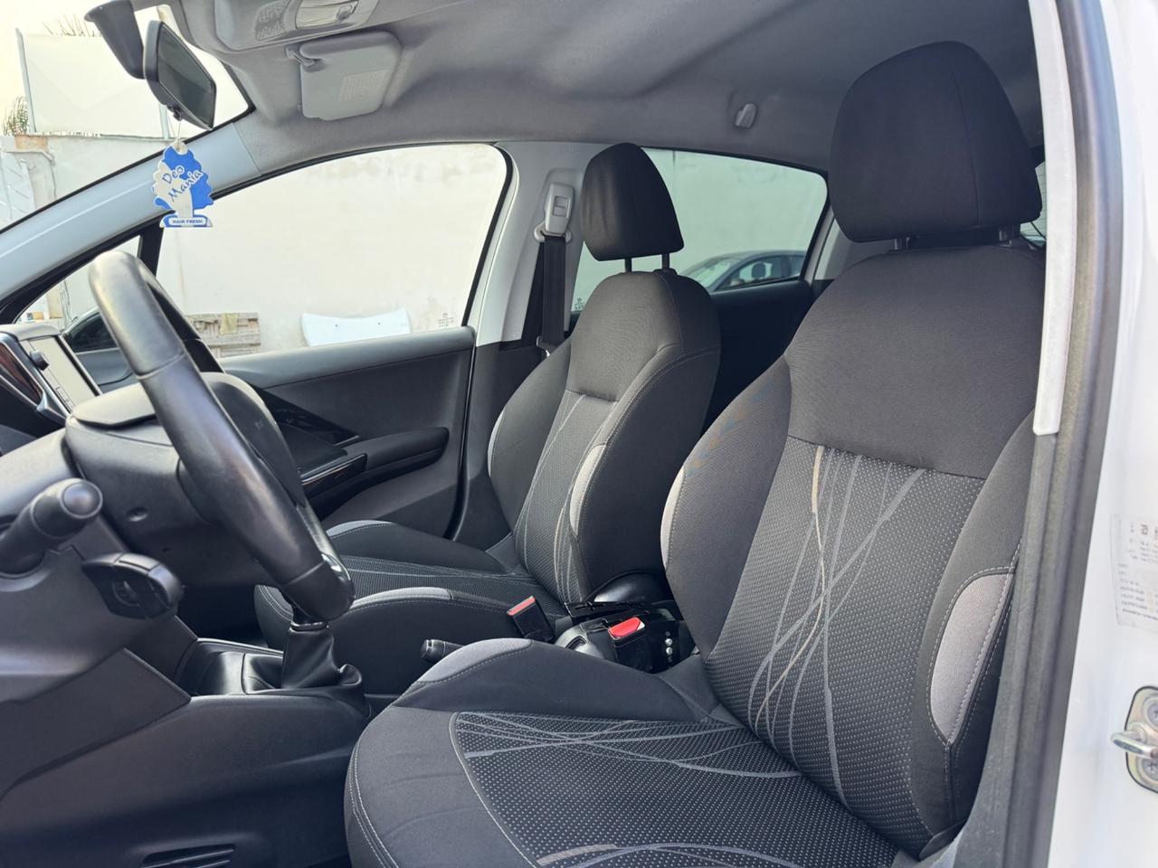 Peugeot 208 1.4 GPL 95CV Active 2014