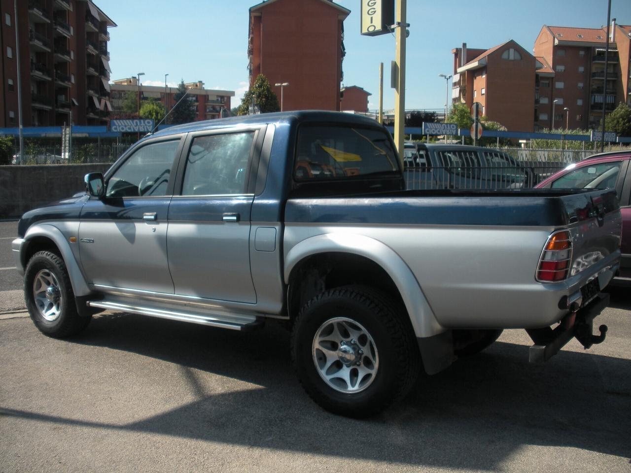 Mitsubishi L200 2.5 TDI 4WD Double Cab AMERICAN STYLE