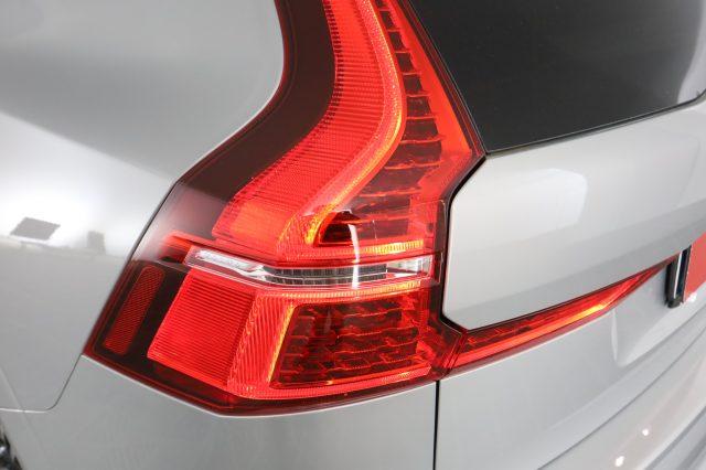 VOLVO XC60 XC60 B4 (d) Geartronic R-design