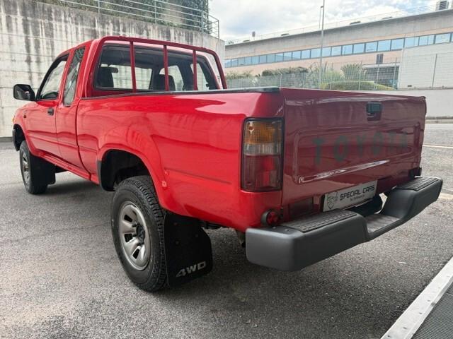 Toyota Hilux 2.4 diesel Pick-up