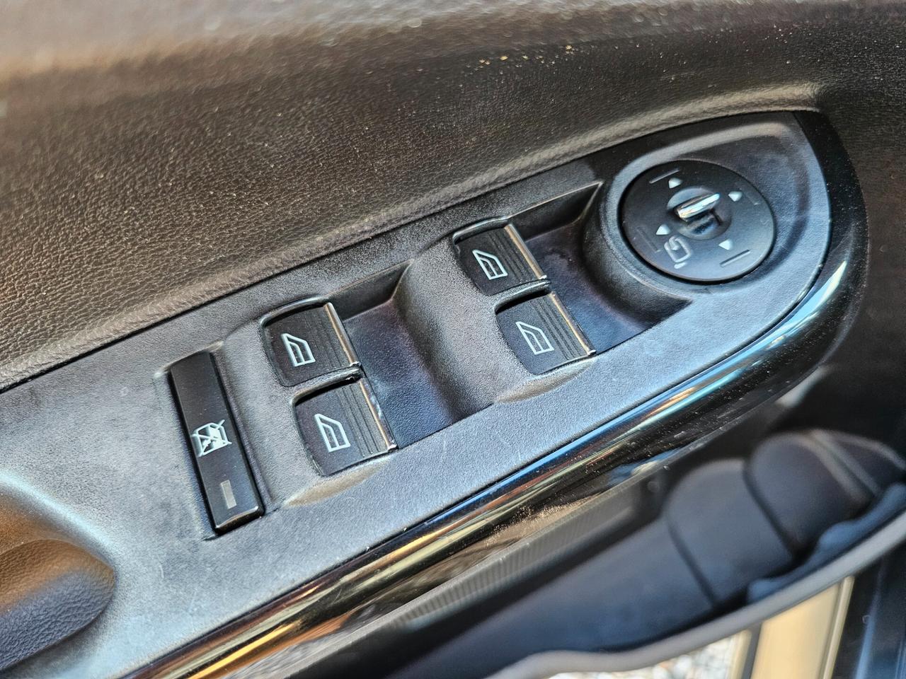 FORD BMAX 1.0ECOBOST 100CV TITANIUM FULL OPTIONAL