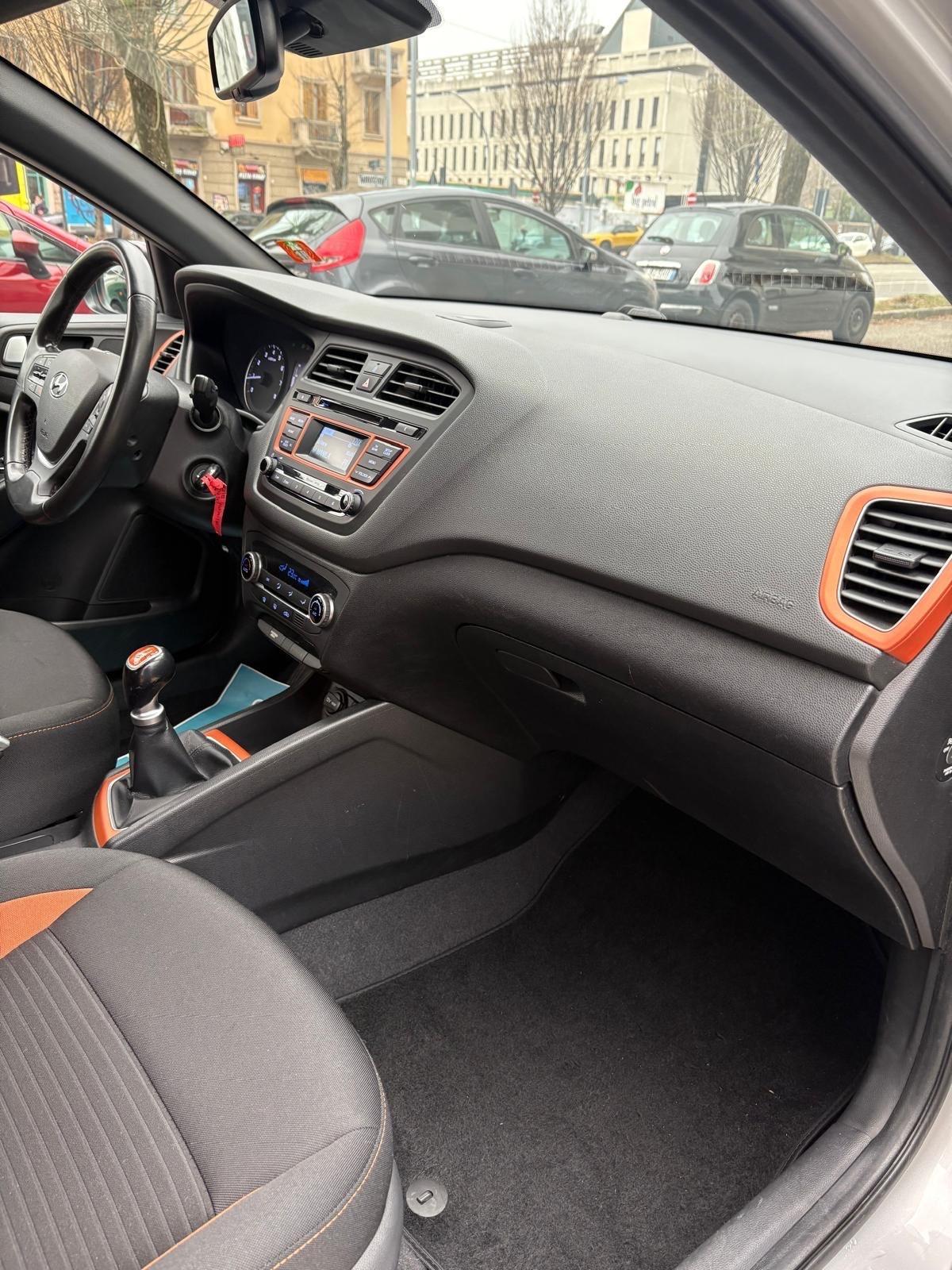 Hyundai i20 Coupé 1.2 85 cv Unicoproprietario