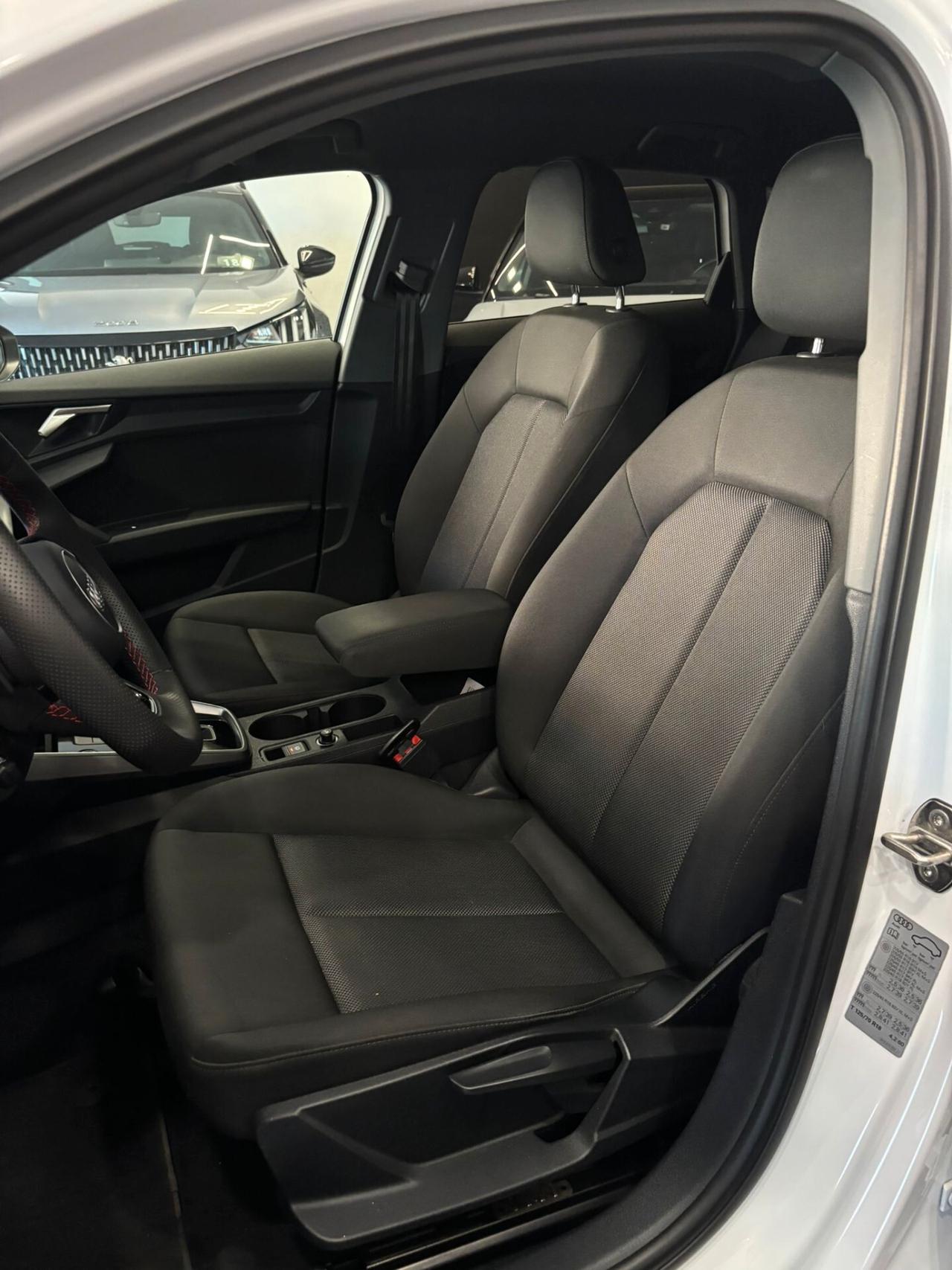 Audi A3 SPB 30 TDI S tronic line edition 2.0 116cv