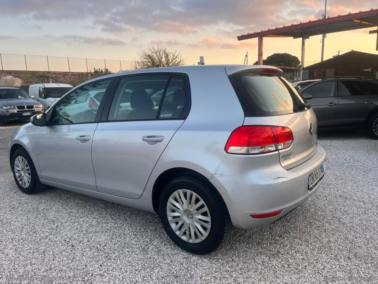 VOLKSWAGEN Golf 1.6 5p. Comfortline