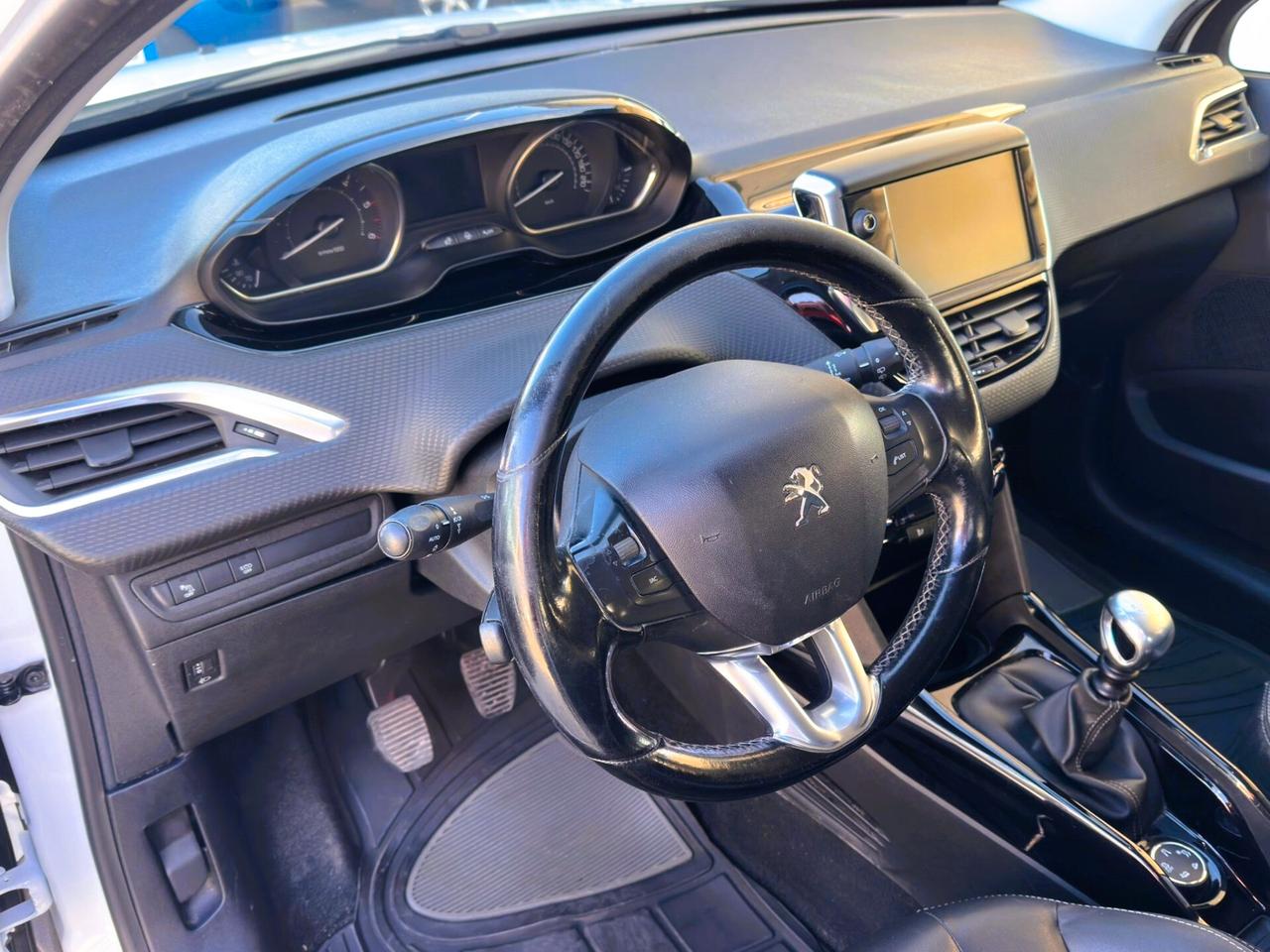 Peugeot 2008 BlueHDi 120 S&S Allure