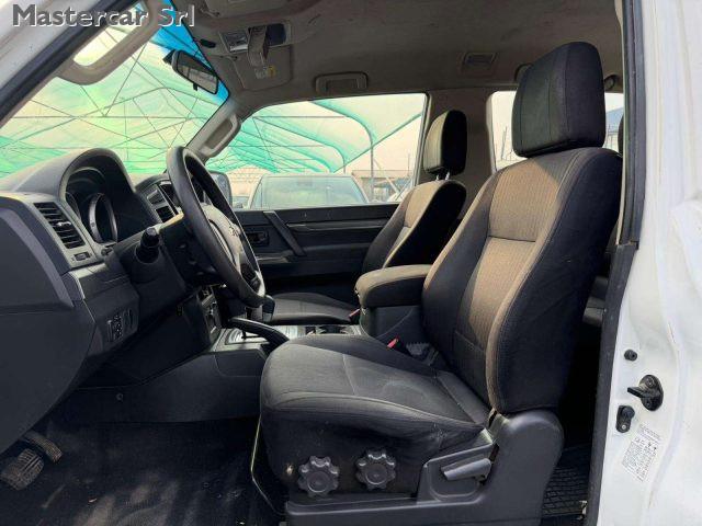 MITSUBISHI Pajero Pajero IV 2007 3.2 cr Instyle 3p auto - FD013NH