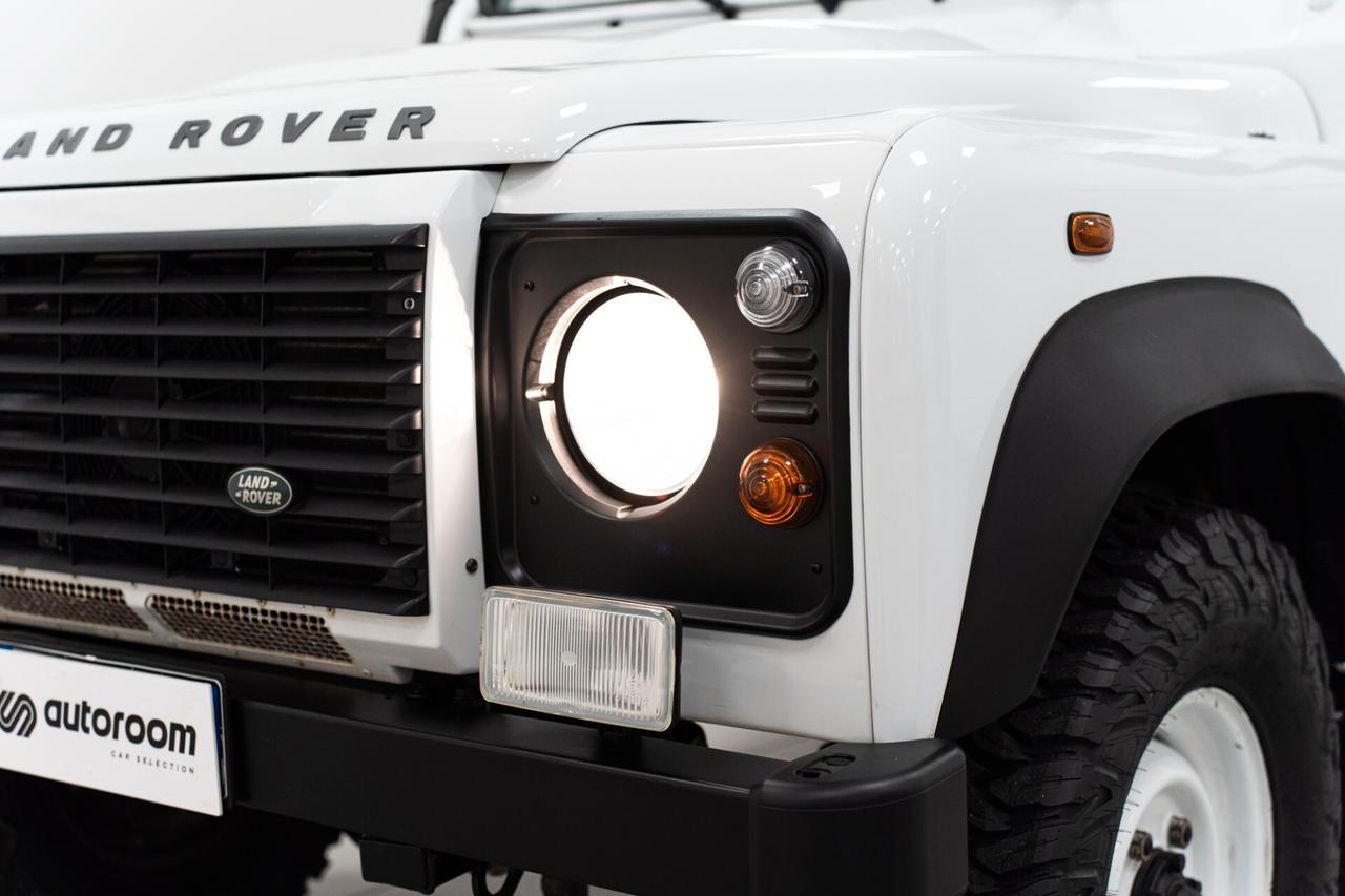 Land Rover Defender 90 2.2 TD4 Station Wagon N1