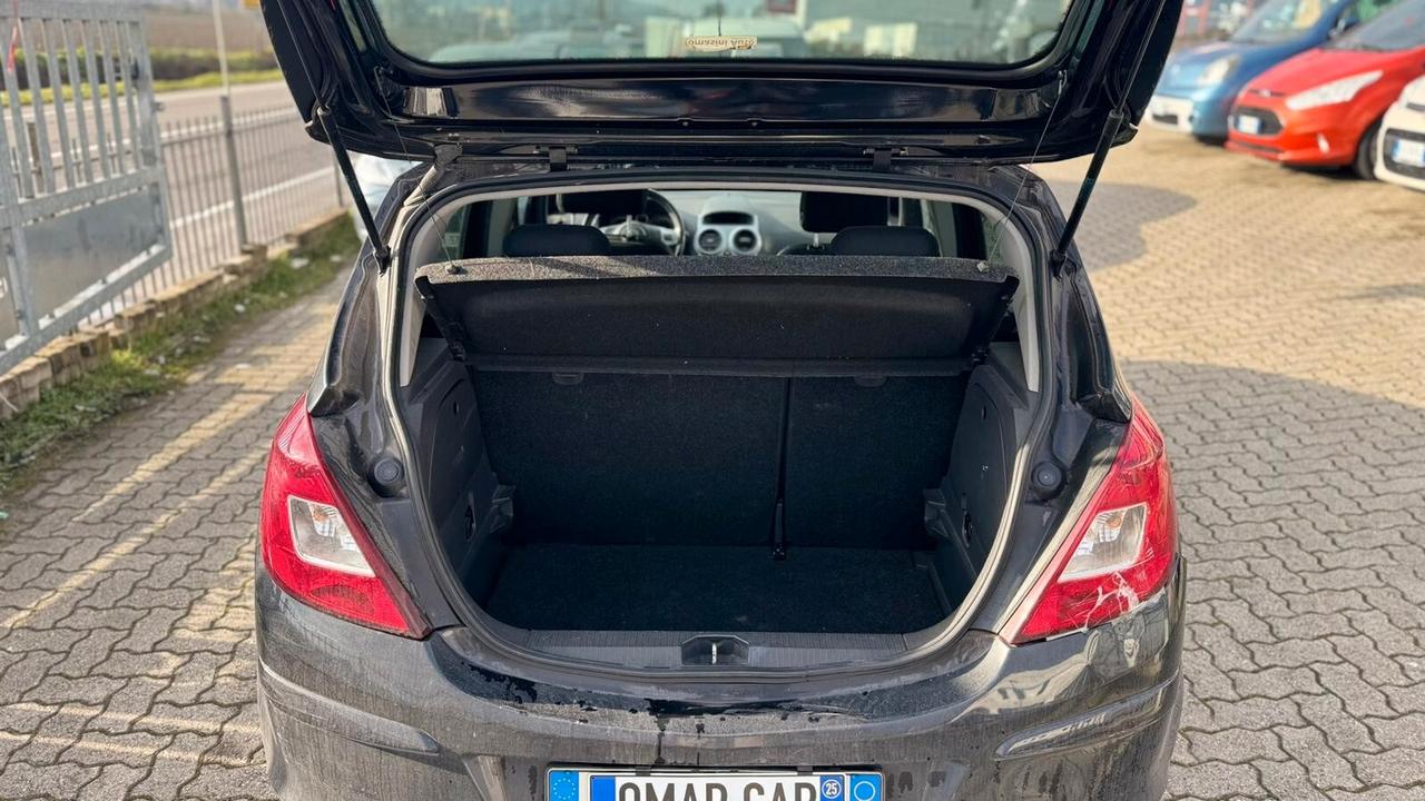 Opel Corsa 1.2 BENZINA 2011 NEOP.