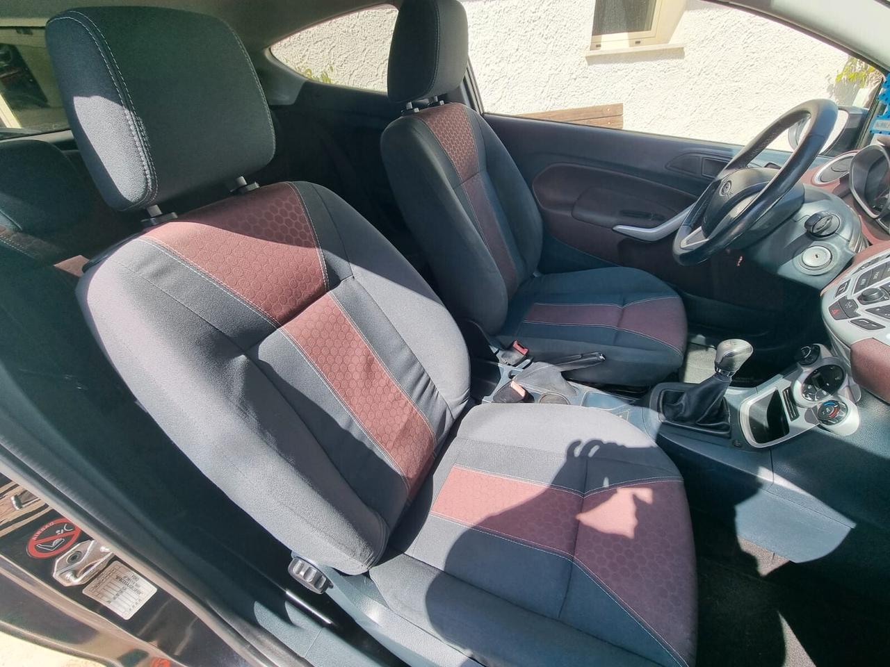 Ford Fiesta 1.4 TDCi aut. 3p. Ghia