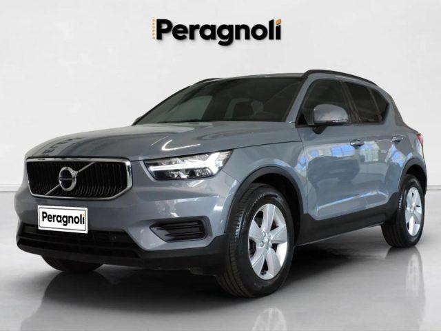 VOLVO XC40 T2 MOMENTUM CORE MANUALE