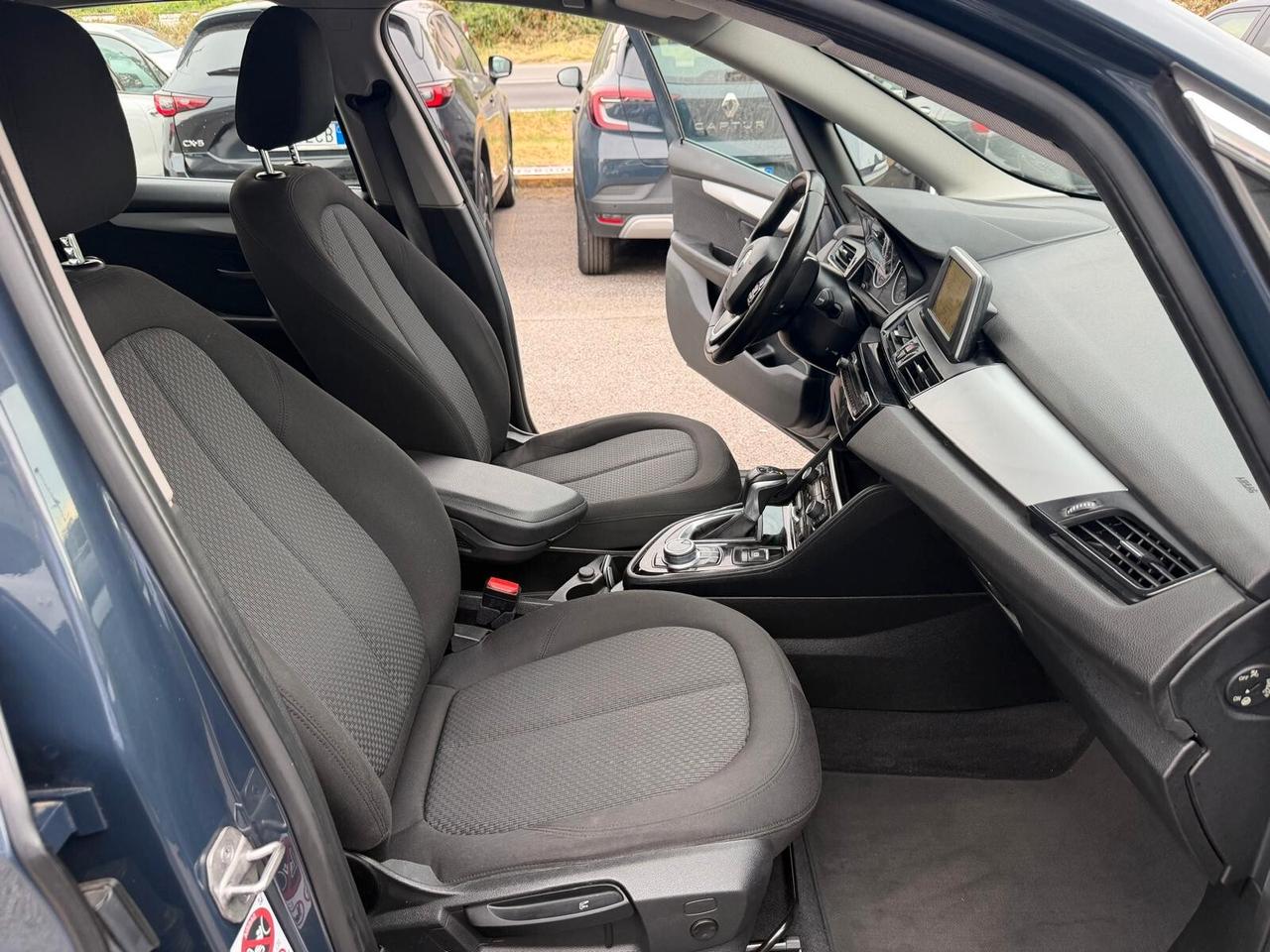 Bmw 2er Active Tourer 218d Advantage