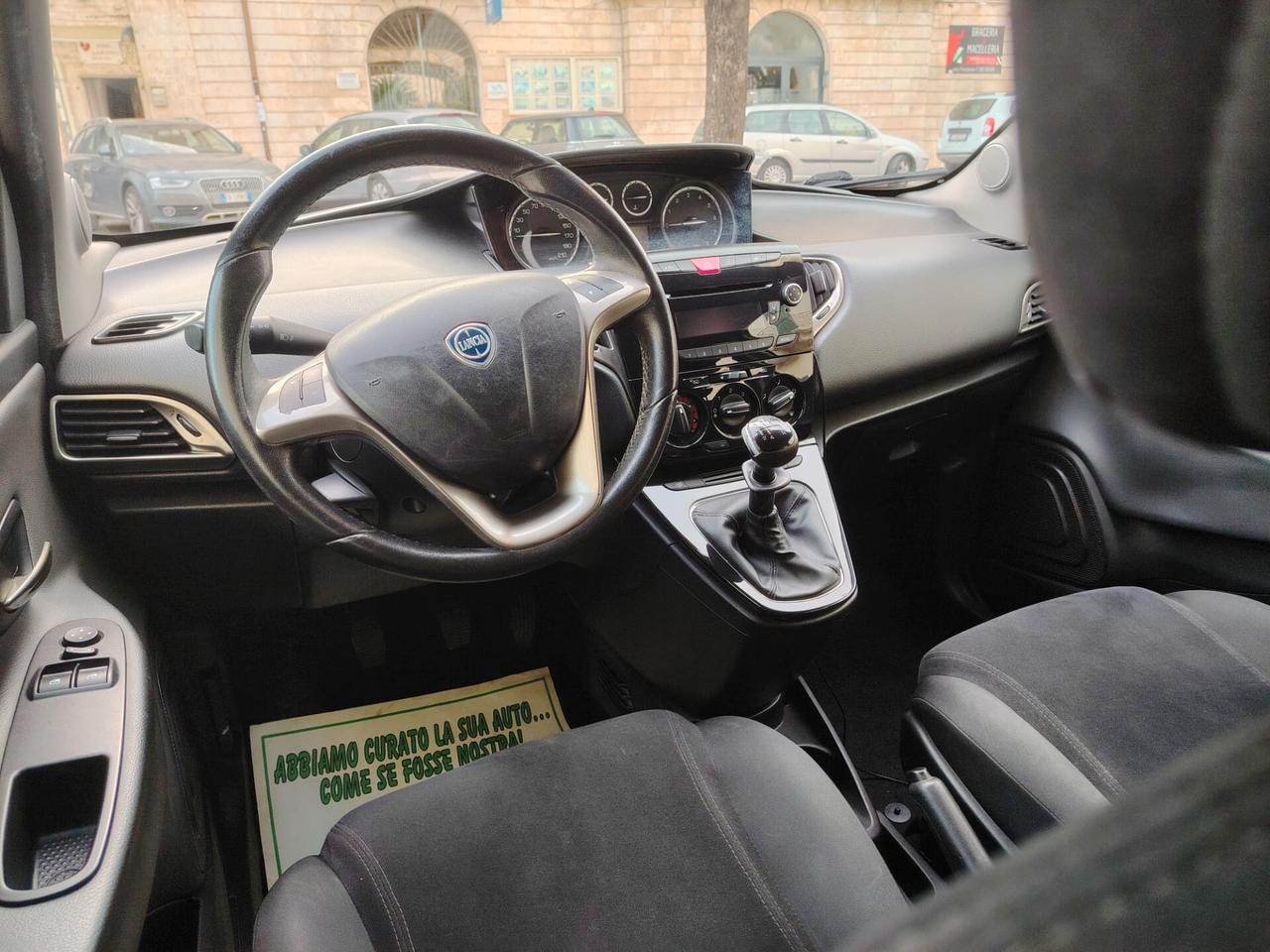 Lancia Ypsilon 1.2 69 CV 5 porte GPL Ecochic Gold