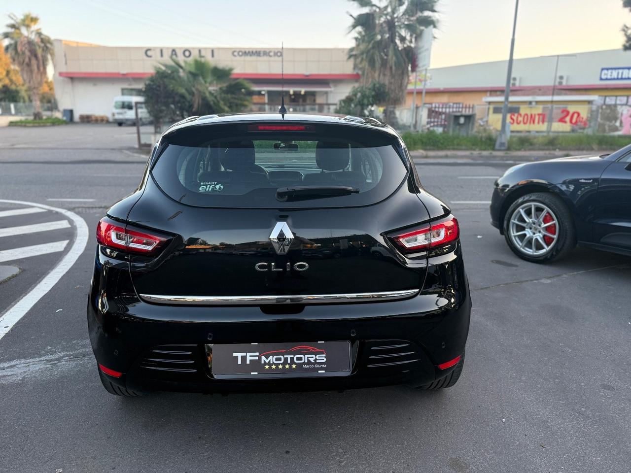 Renault Clio 1.5 dci SOLO 90.000KM - 2019