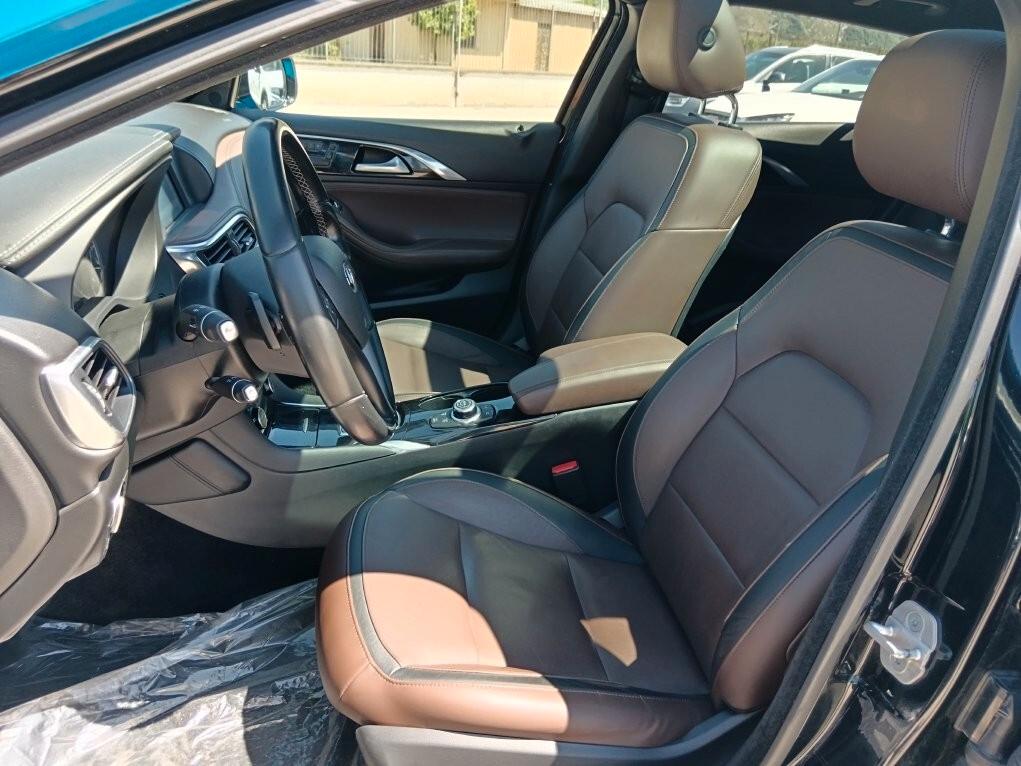Infiniti QX30 2.2 diesel DCT AWD Executive