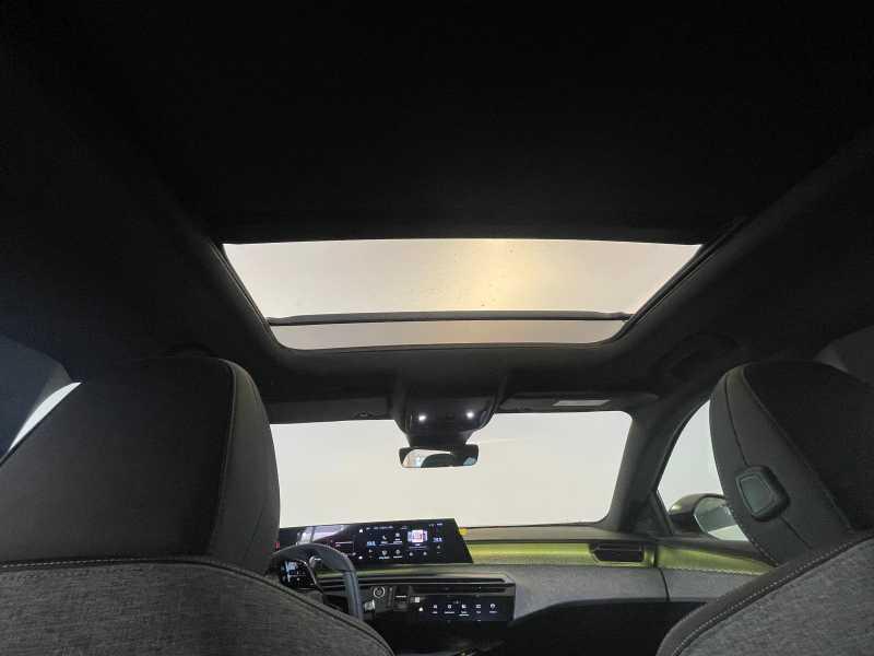 PEUGEOT Nuovo 5008 Hybrid 136 e-DCS6 GT