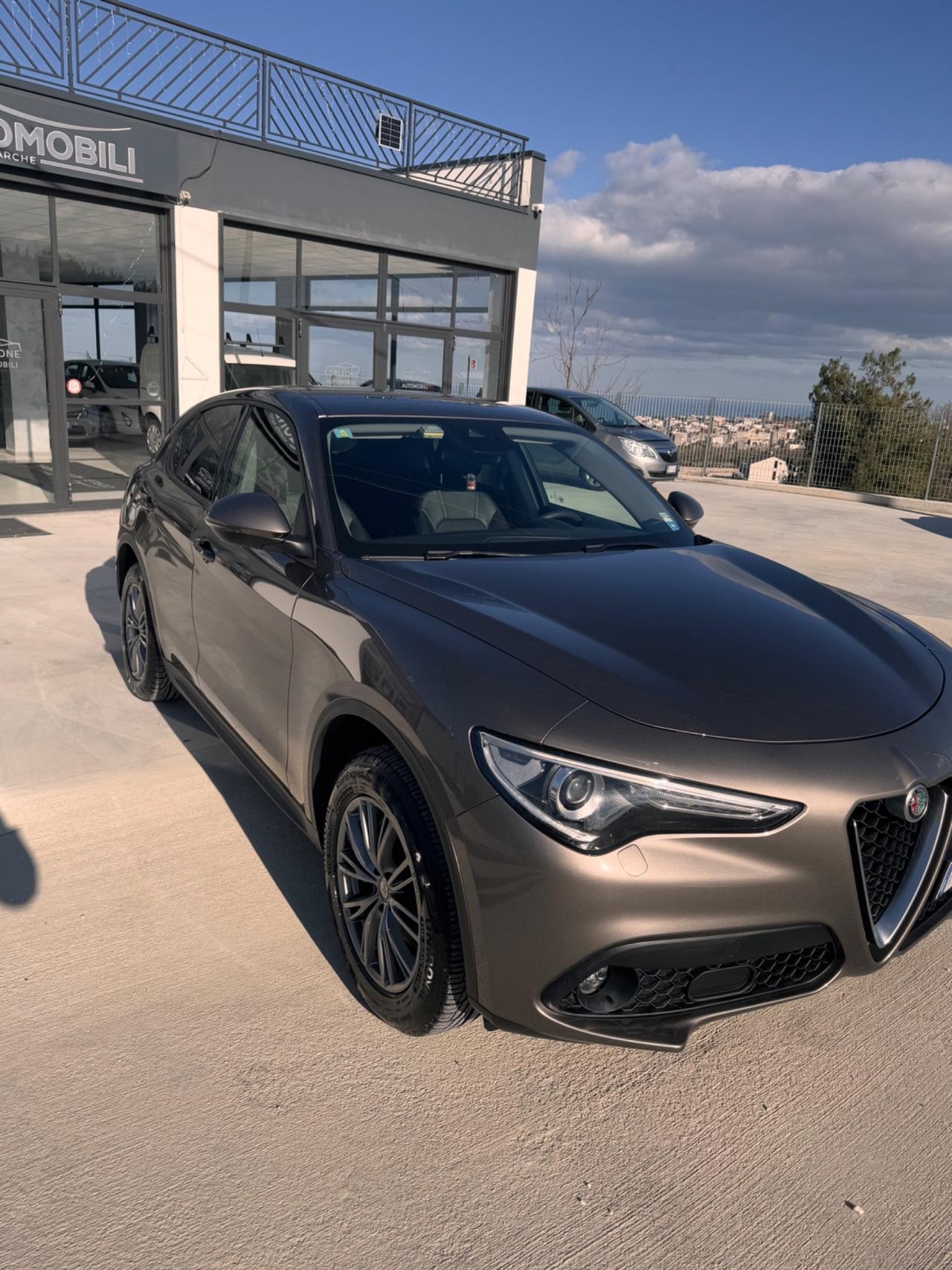 Alfa Romeo Stelvio 2.2 Turbodiesel 180 CV AT8 Q4 Super
