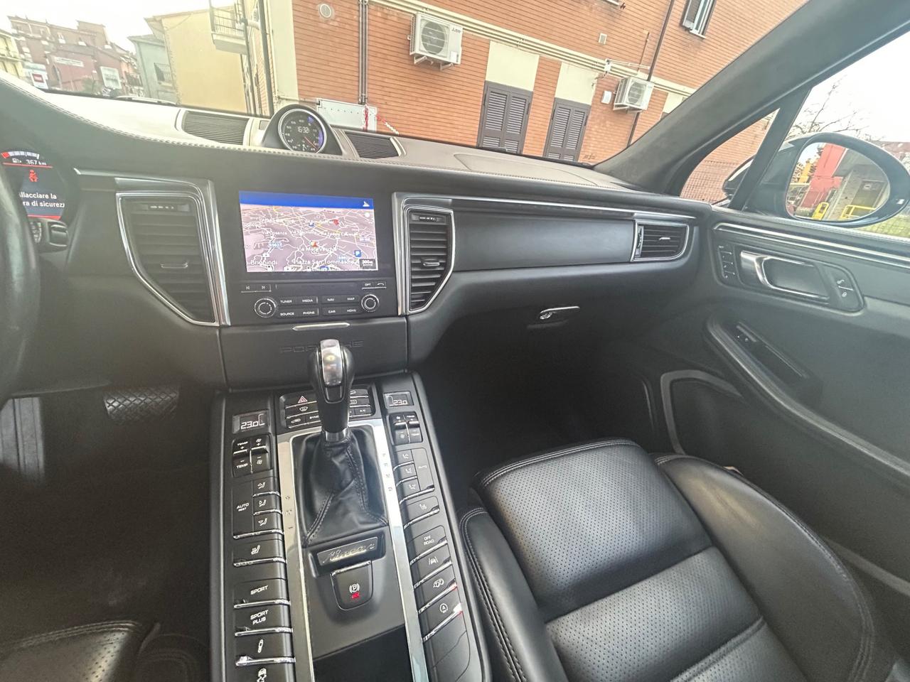 Porsche Macan turbo performance 440CV