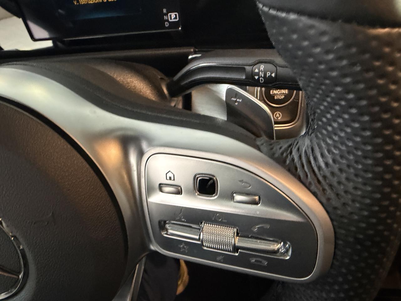 MERCEDES GLB (X247) GLB 220 d Automati...