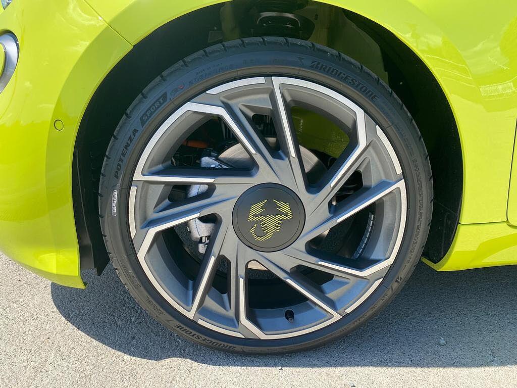 Abarth 500e Scorpionissima