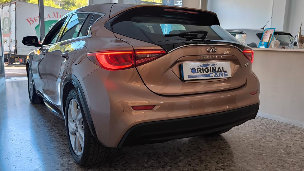 Infiniti Q30 1.5 diesel Business Executive