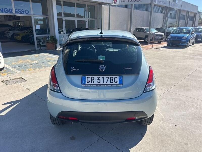 Lancia Ypsilon III 2021 1.0 firefly hybrid Silver s&s 70cv