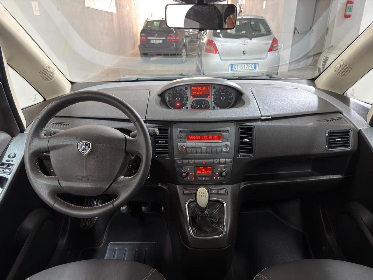 Lancia MUSA 1.4 16V SeS POLTRONA FRAU