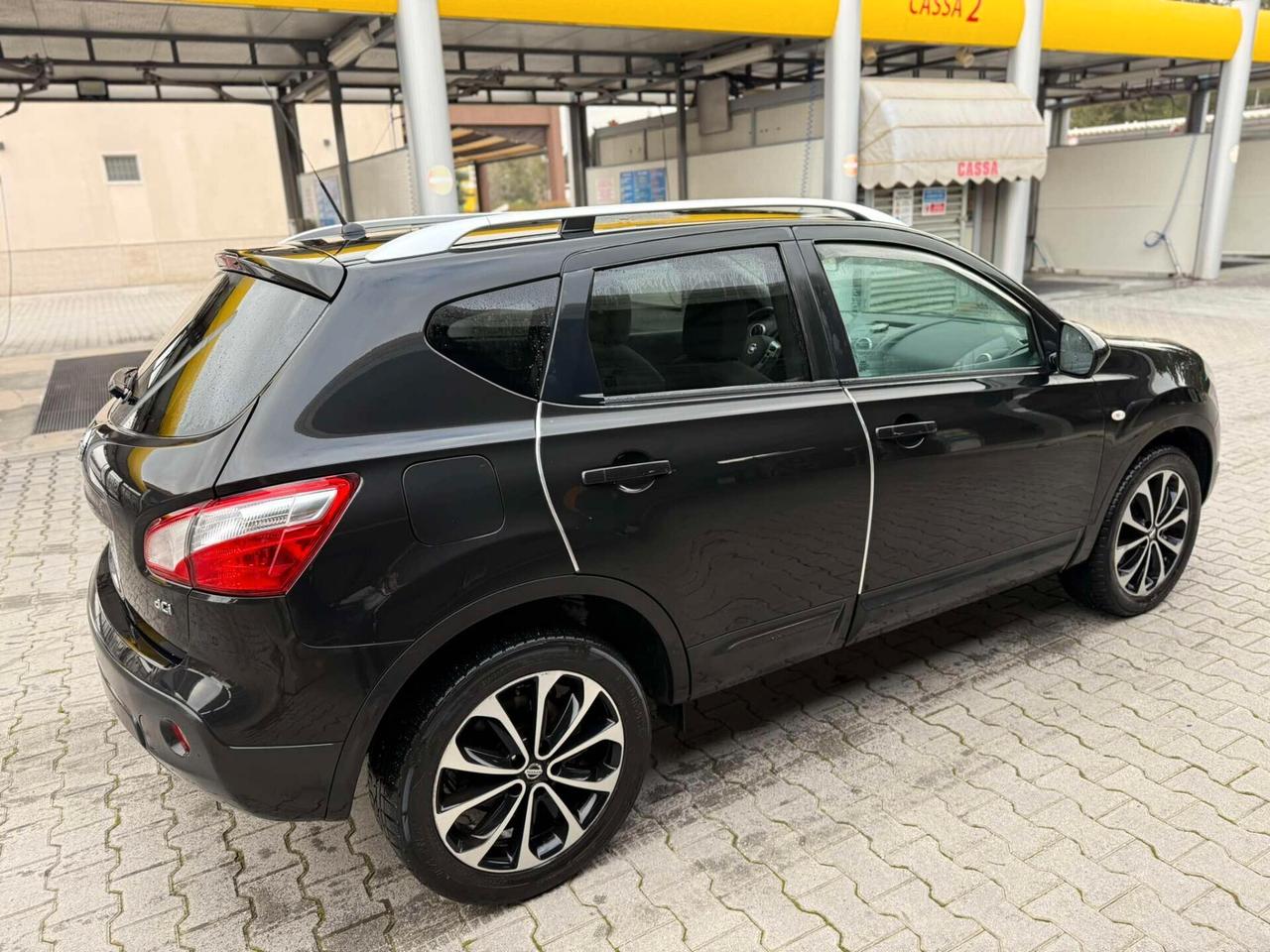 Nissan Qashqai 2.0 dCi DPF 4WD aut. Tekna/TETTO/360/NAVI