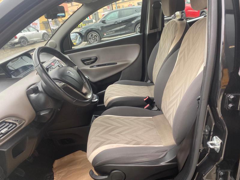 Lancia Ypsilon 5 Porte Ypsilon 1.2 Gold ecochic Gpl 69cv