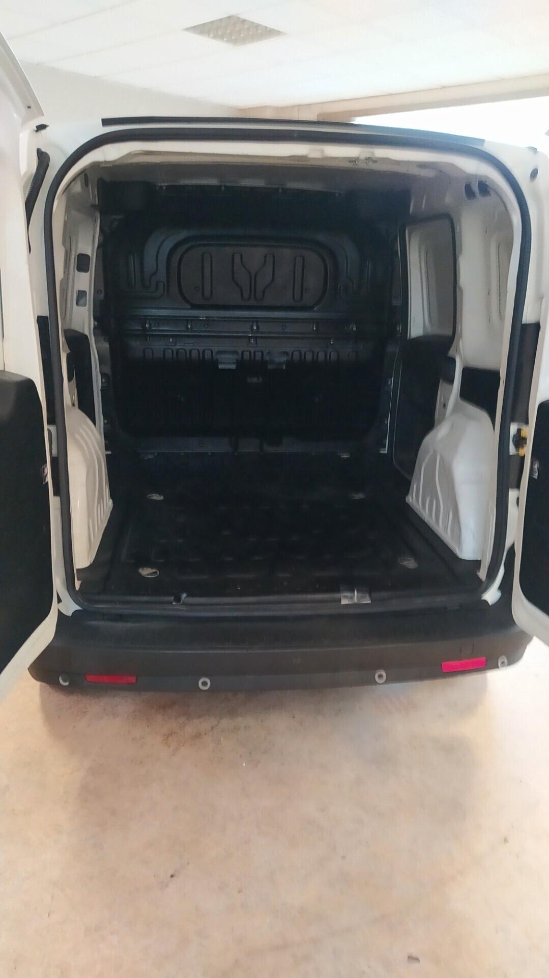FIAT DOBLO' CARGO 1600 JTD 105 CV