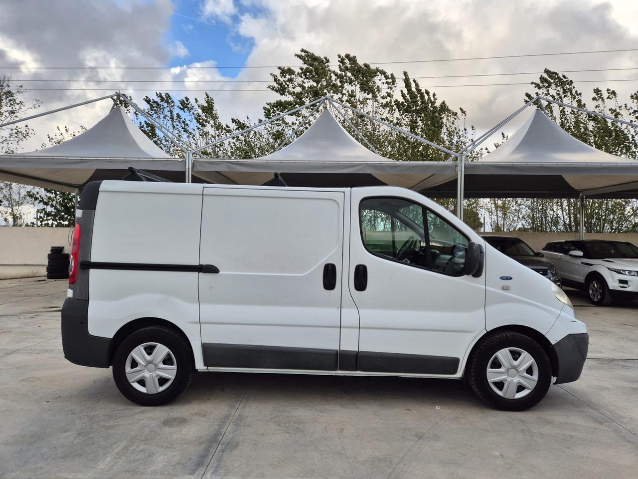 Renault trafic 2.0 DCI