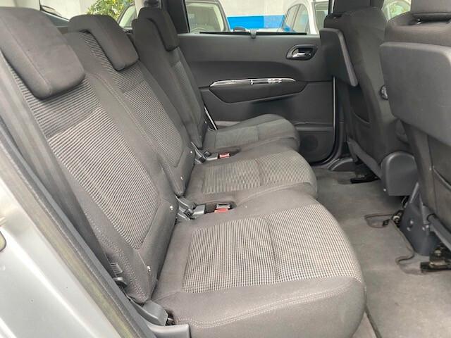 Peugeot 5008 1.6 HDi 112CV Family