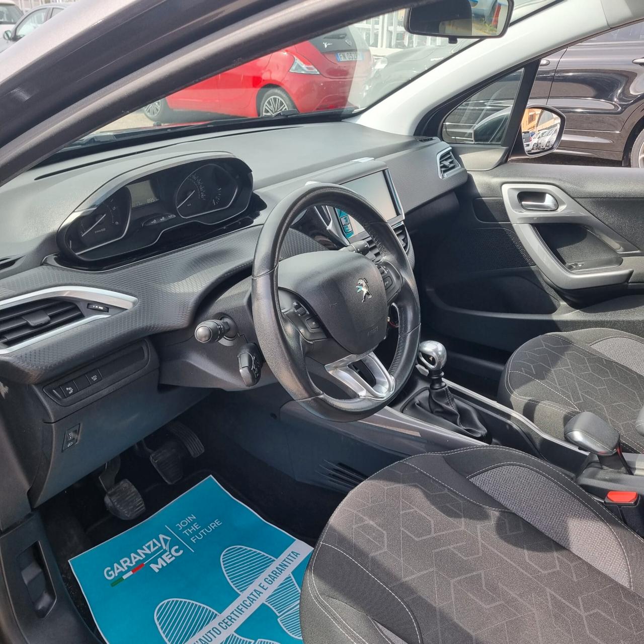 Peugeot 2008 BlueHDi 100 S&S Black Matt