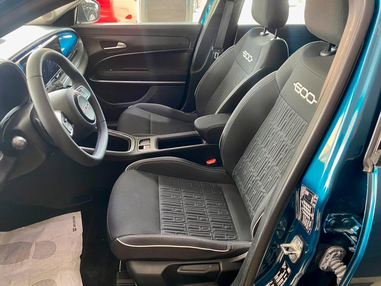 Fiat 600 Hybrid 145 CV DCT MHEV La Prima-2025