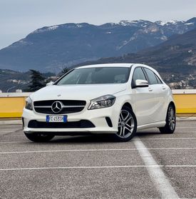 Mercedes-benz A 180 Premium SOLO 84.000km