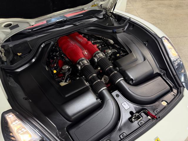 FERRARI California BIANCO AVUS CARBOCERAMICI ASPIRATA DAYTONA RED