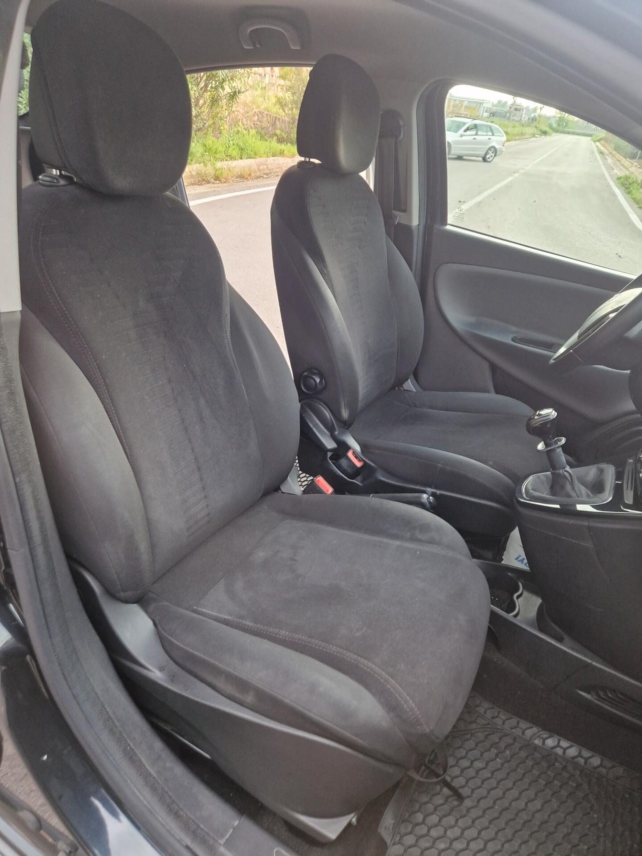 Lancia Ypsilon 0.9 TwinAir 85 CV 5 porte Metano Ecochic Gold