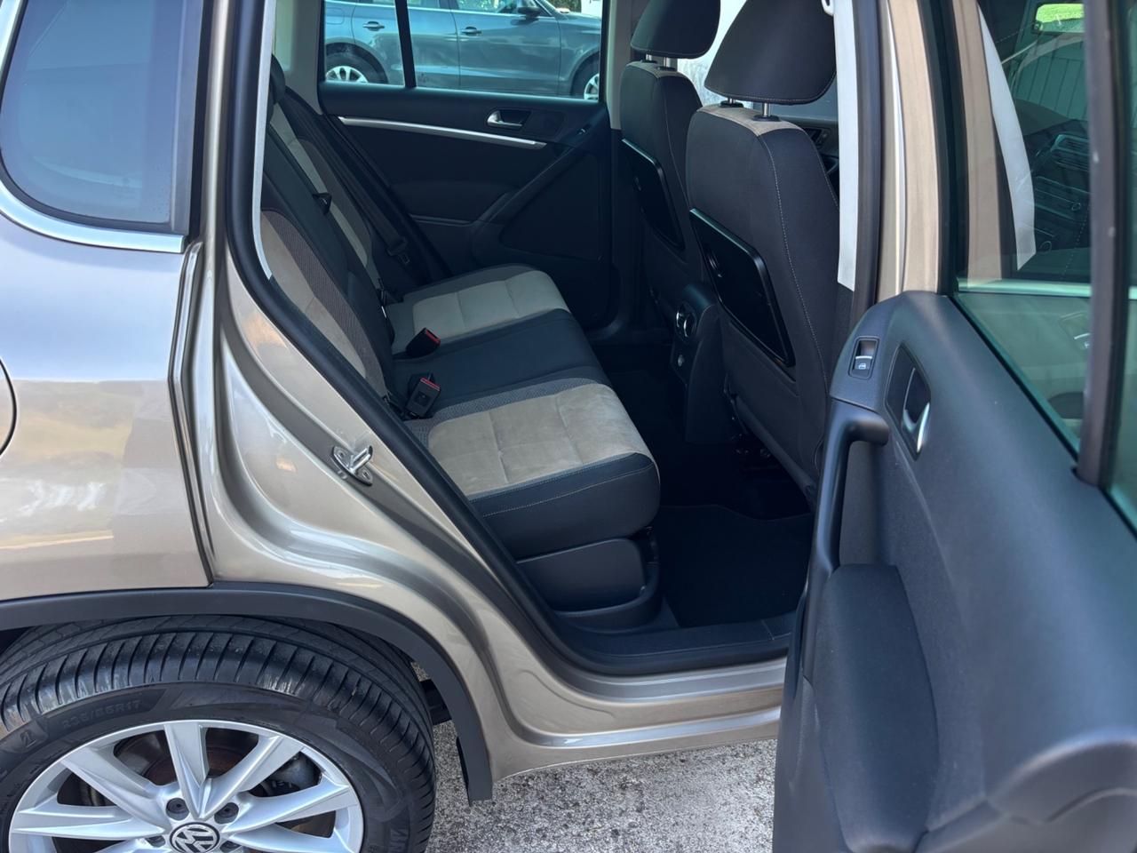 Volkswagen Tiguan 2.0 TDI 140CV 4MOTION DSG