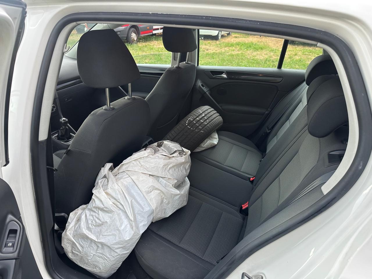 Volkswagen Golf 1.6 5p. Trendline BiFuel