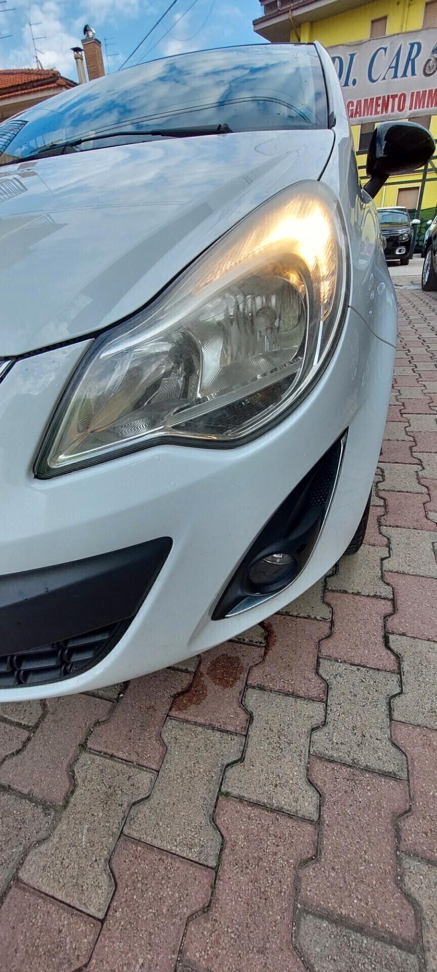 CORSA 1,2 GPL DI SERIE CASA MADRE SCADENZA 2033 LEGA BI.COLOR X NEOPATENTATI IMPECCABILE