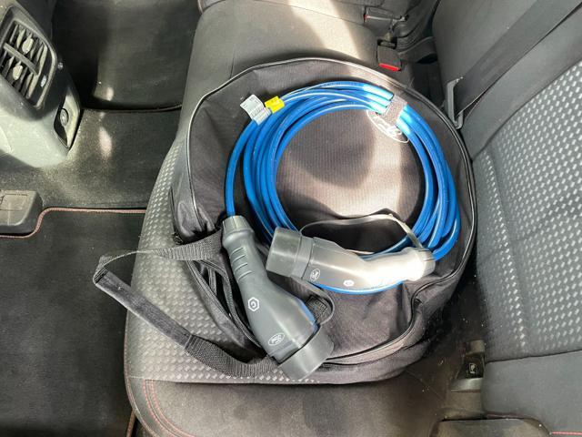 FORD Kuga 2.5 PLUG IN HYBIRD 225CV CVT 2WD ST-LINE