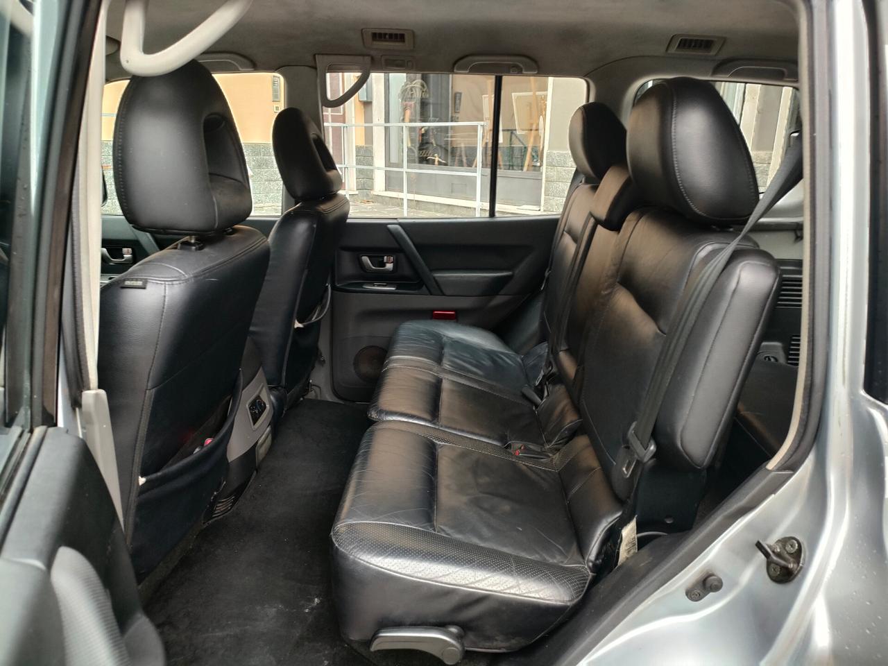Mitsubishi Pajero 3.2 16V DI-D 7 posti e gancio