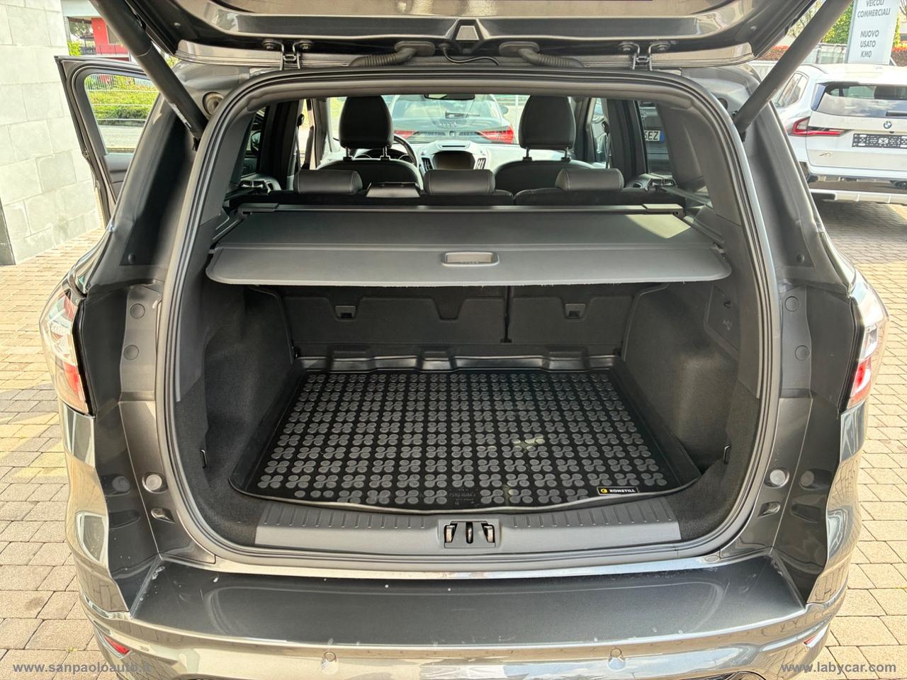 FORD Kuga 1.5 EcoB.150CV S&S 2WD ST-Line Bus.