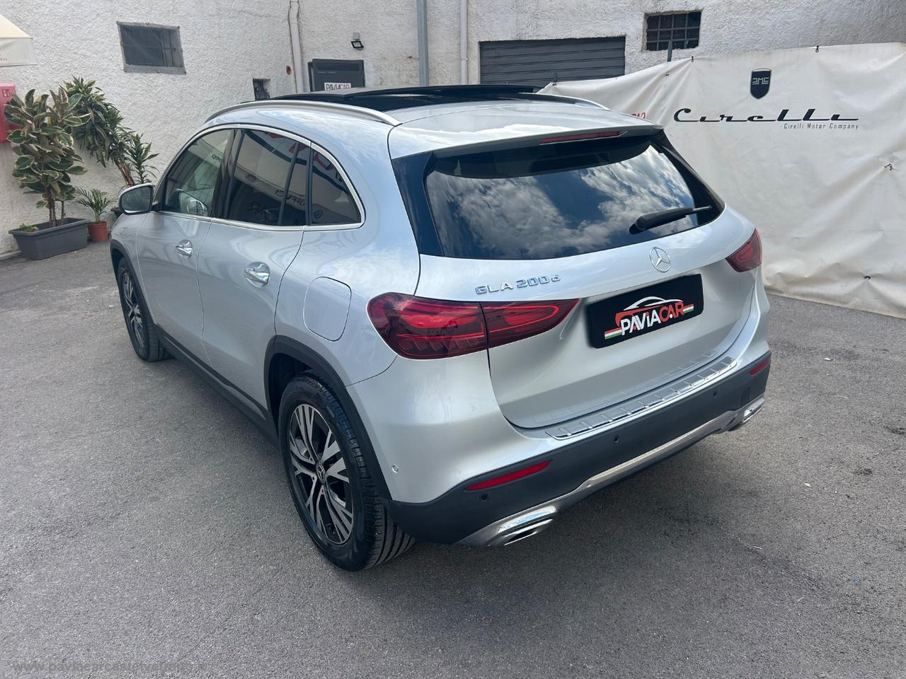 MERCEDES-BENZ GLA 200 d Automatic AMG Line Prem. Plus