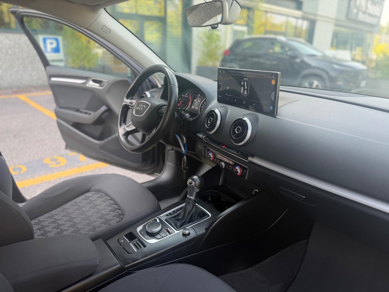 Audi A3 1.6 TDI clean diesel*Automatik*Navi*Neopatentati*