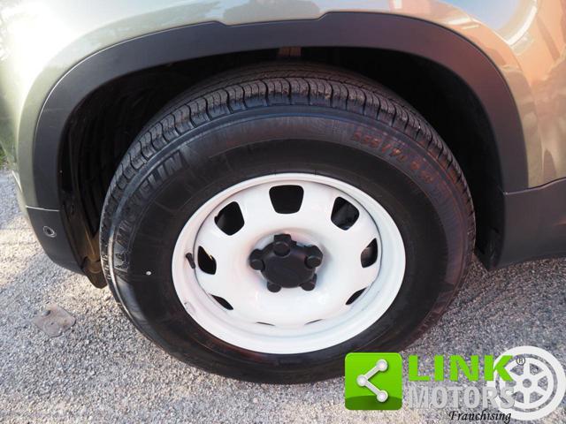 LAND ROVER Defender 90 3.0D 3 posti 200 CV AWD FINANZIABILE